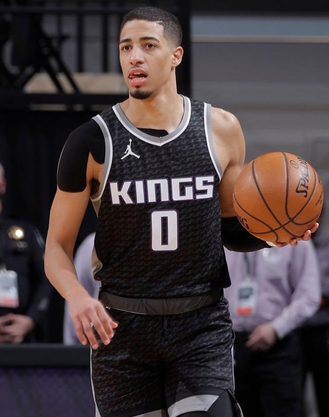 开云下载-助攻失误比超保罗 真实命中率赛小卡！国王挖到宝