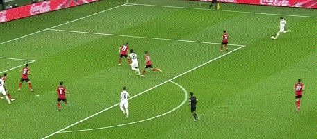 开云体育下载-【世俱杯】莱万梅开二度 拜仁2比0胜阿赫利挺进决赛