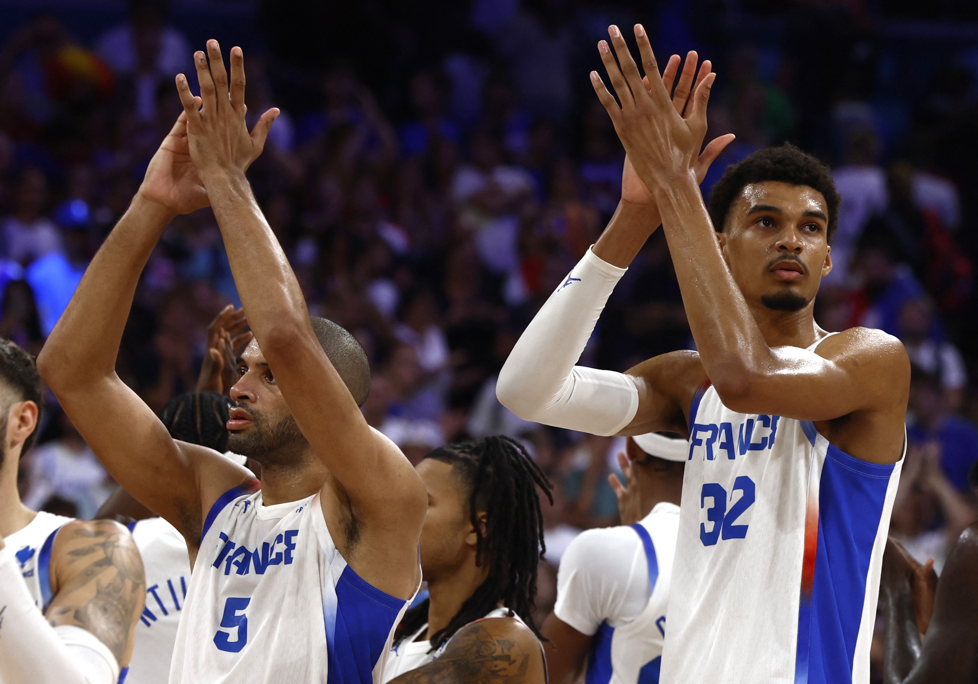 开云体育下载-巴图姆：文班打出了MVP级别赛季 但我觉得他还有很多东西没参透